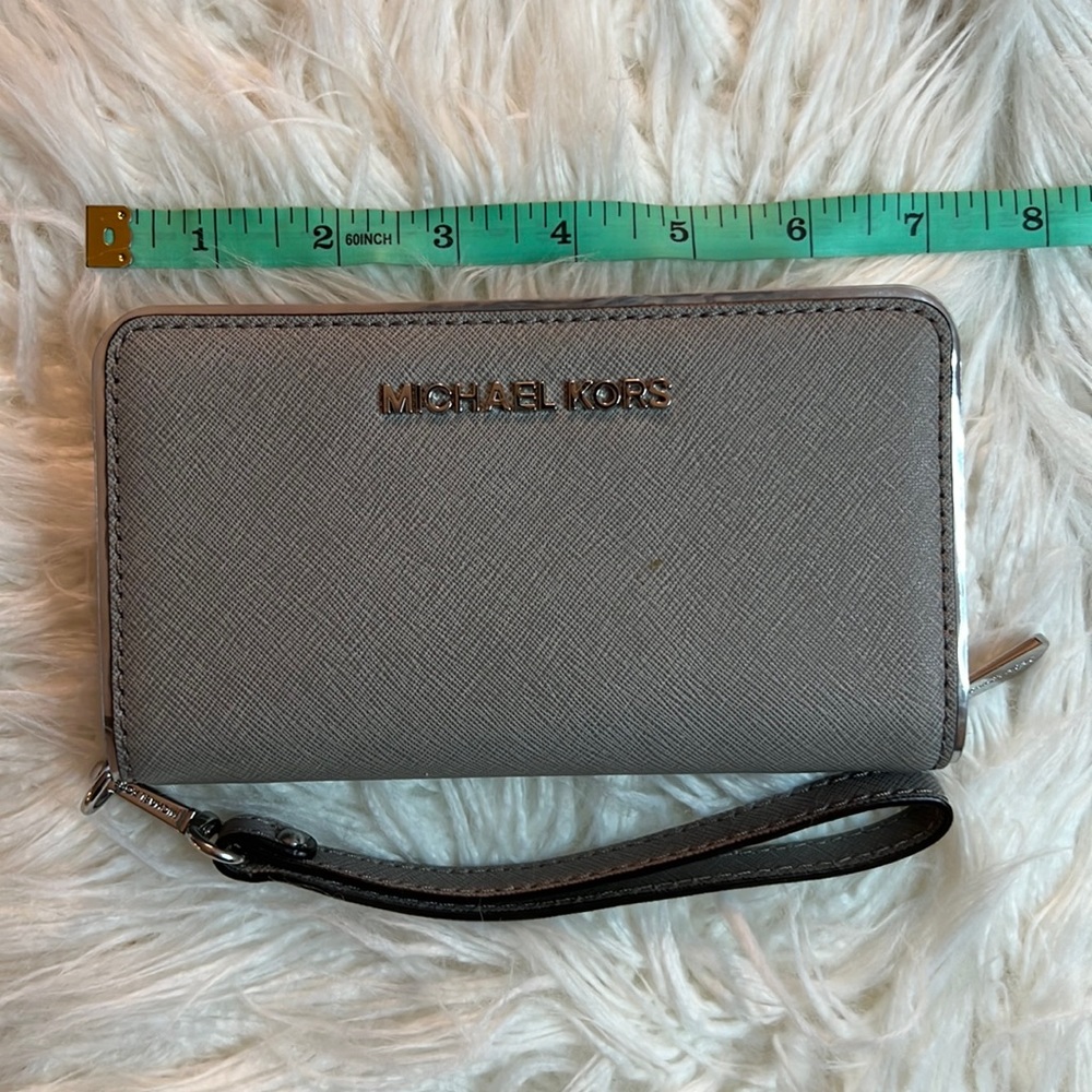 Michael Kors Wristlet Wallet - Grey (used)